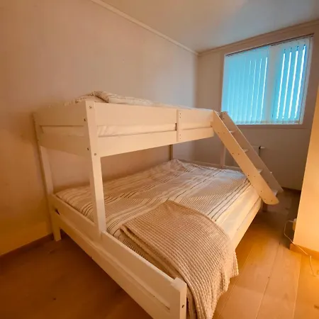 100 Kvm Suite, Activitypark, Beach, Swimmingpool Lovely View Over Mjosa Near By Hamar, Order Your Own Breakfast At Wood *